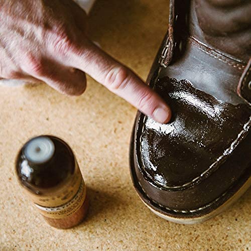 Otter Wax Leather Oil | 16 Oz | Leather Cleaner & Conditioner | All-Natural Color-Safe Treatment for Boots, Furniture, Auto Seats, Jackets, Shoes & Bags | Chemical & PFAS-Free | Made in Portland USA 16 Fl Oz (Pack of 1)