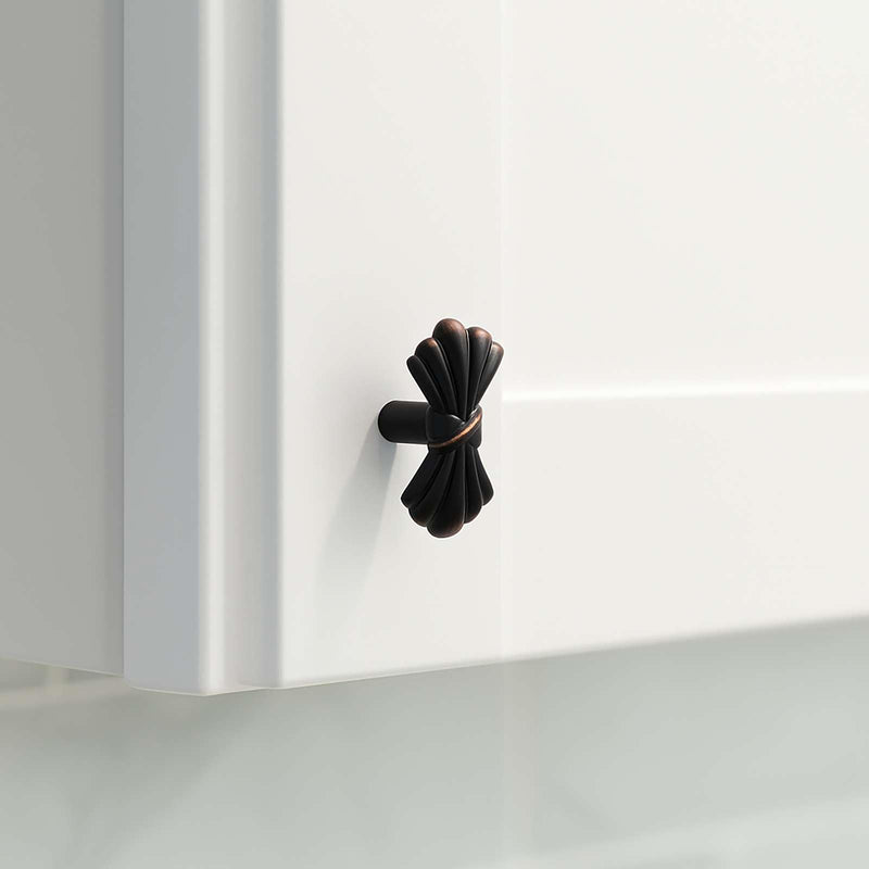 Modket Cascade Series Solid Traditional Classic Kitchen Cabinet Pull Handle — 1-3/4" Knob — Oil Rubbed Bronze — 10 Packs