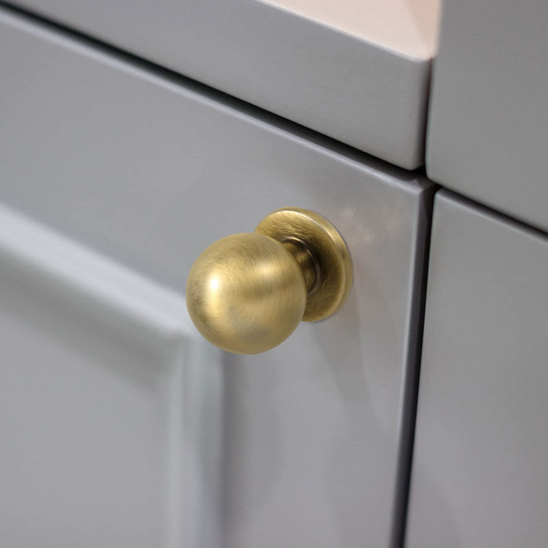 khtumeware 10 Pack 1 Inch (25mm) Diameter Round Solid Vintage Brushed Antique Brass Finish Kitchen Cabinet Knob.