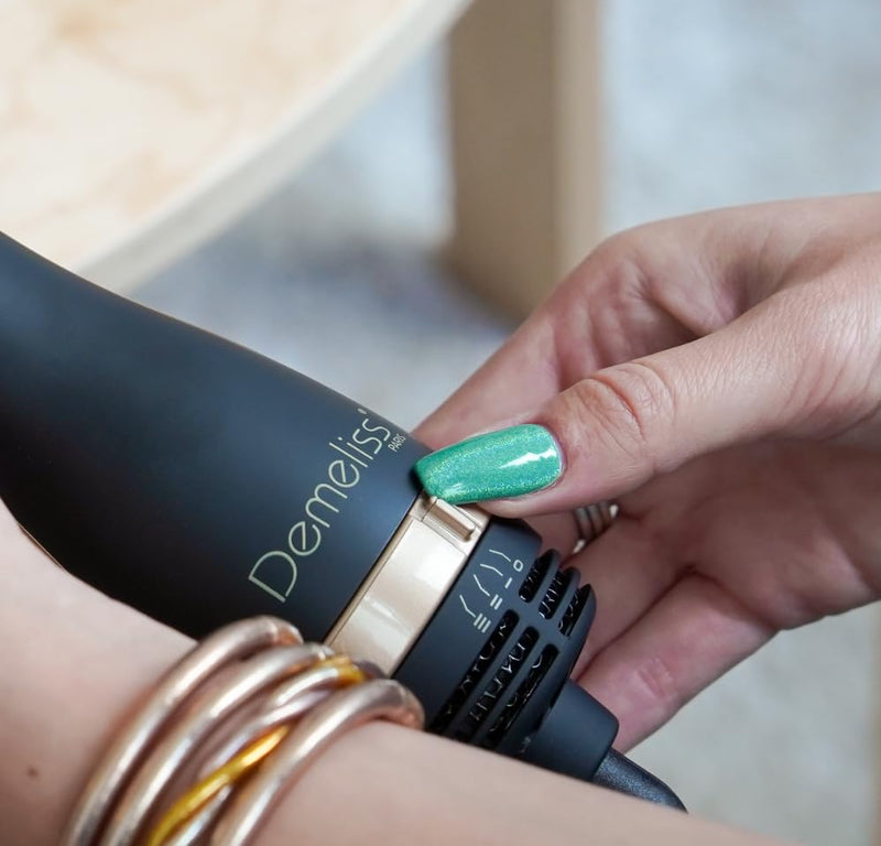 Demeliss Saint Algue Volume and Style Hair Dryer Interchangeable Heads Volumising and Dryer Electric Device with Nylon Clips Tourmaline Ceramic Coating