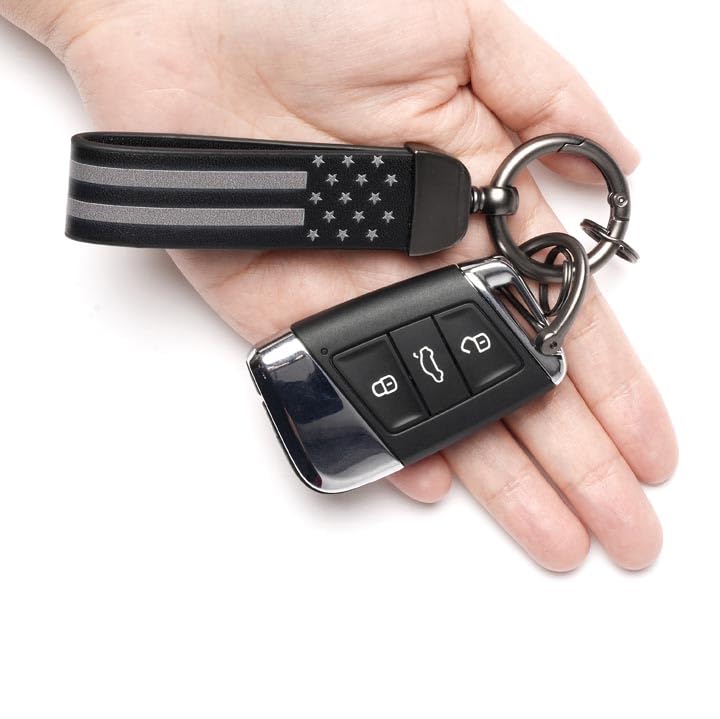 Car Key Chain (2 Sets) Premium American Flag Car Keychain with Zinc Alloy Ring – USA Flag Durable Key Holder Suitable for All Kinds of Automobiles - Unisex Accessories