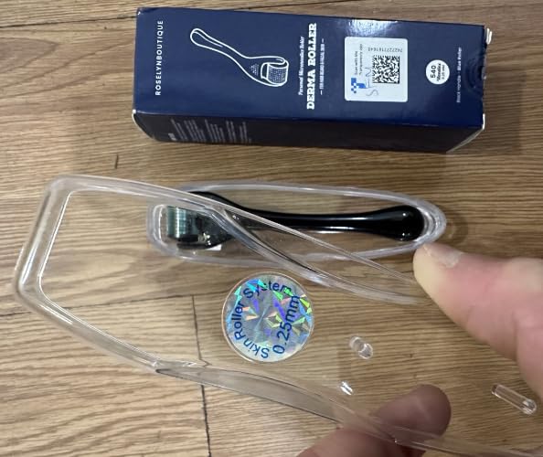 Derma Roller 540 0.25mm Titanium Microneedles for Hair Facial Skin Beard Roller Cosmetic Beauty (0.25) 0.25mm Black Blue