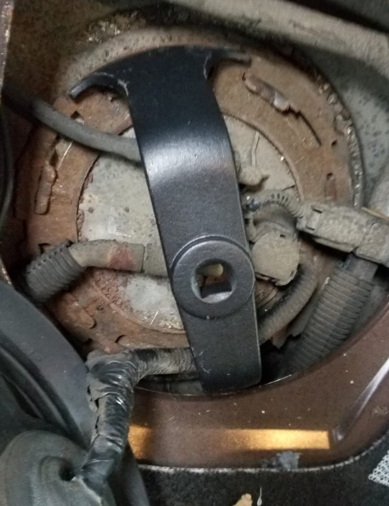  [AUSTRALIA] - Fuel Tank Lock Ring Tool Fuel Pump Senders Removal Install Tools Compatible with Ford Chrysler Dodge Chevy Replacement for BMW Benz Volvo Jeep Equivalent OEM 6599