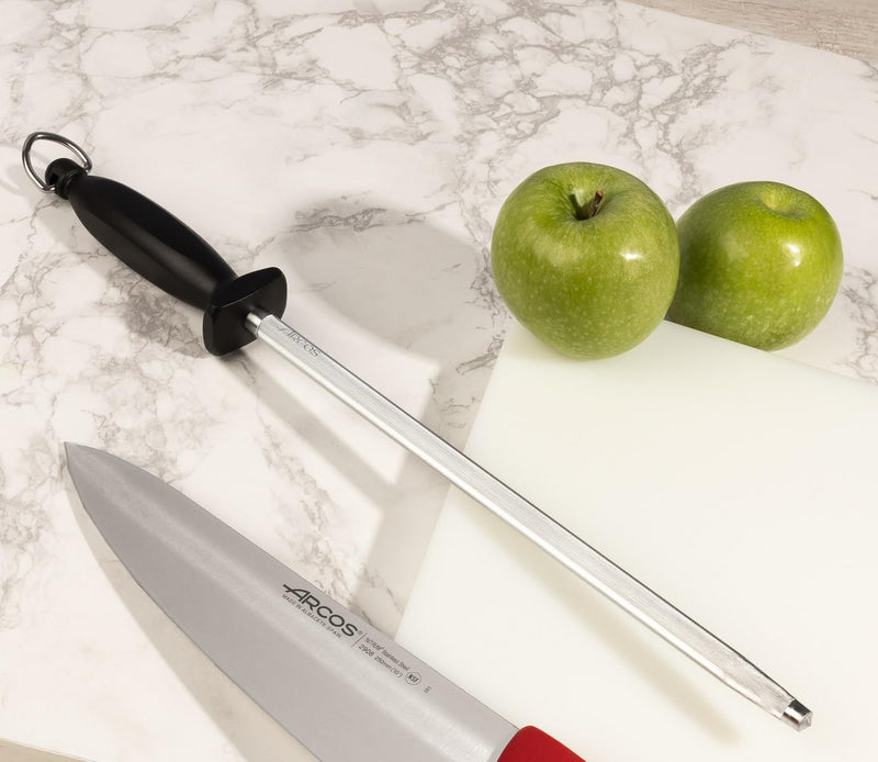 ARCOS Sharpening Steel 12 Inch Nitrum Stainless Steel and 300 mm blade. Series Chaira. Body Carbon Steel Chromium Coated 11 - Handle Polypropylene. Lightweight and smooth shapes. Color Black.