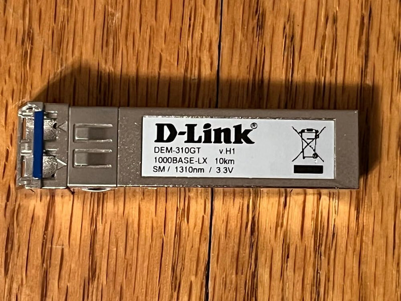 D-Link Gigabit Ethernet Optical Transceiver Single-Mode 1000BASE-LX SFP Module (DEM-310GT)