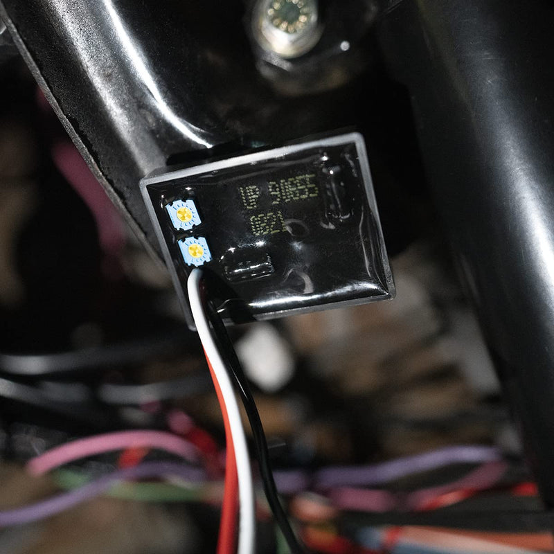 United Pacific 90655 Brake Attention Module for LED Brake Lights, Rapid Flash Then Steady On, Easy Hookup, 12V, Max Capacity of 1.5 amp - ONE Unit