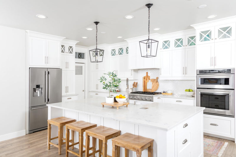 Juno 5"/6" Inch Adjustable LED Recessed Lighting, RetroBasics Series Adjustable Gimbal LED Downlight Trim Kit, 5"/6" Ceiling Light with 5-in-1 Switchable White Color, 700 Lumens, Matte White 5/6-Inch Standard | Adjustable | Smooth Trim