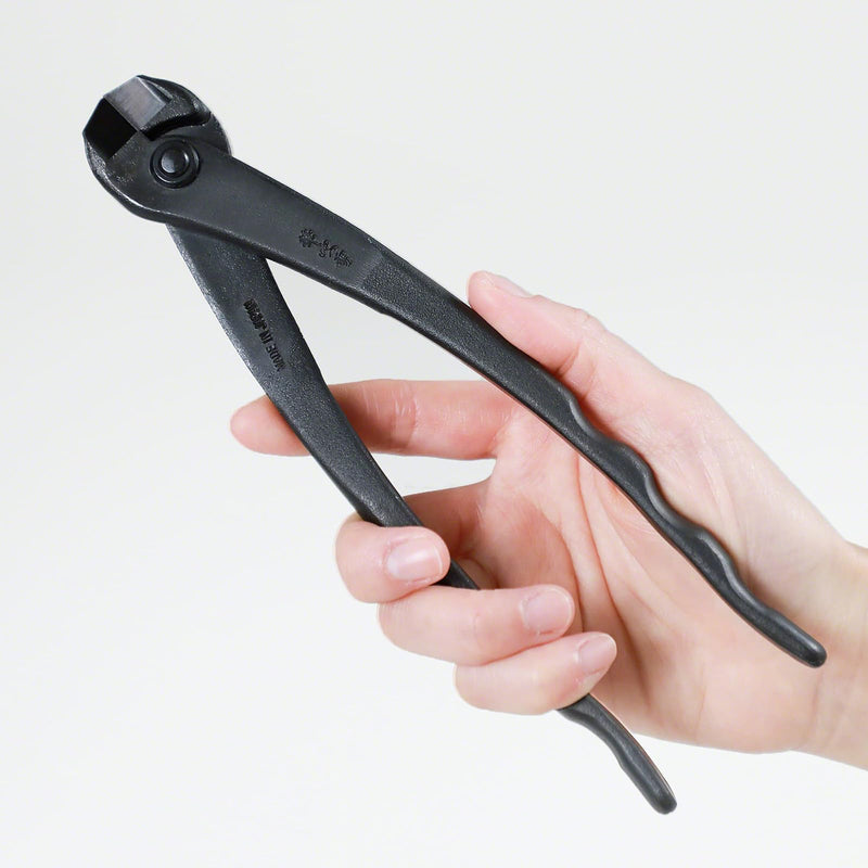 Wazakura Hand Forged Bonsai Tree Wire Cutter Made in Japan 195mm (7.7inch), Japanese Garden Tool, Rounded Ends for Bonsai Styling Wires - Black