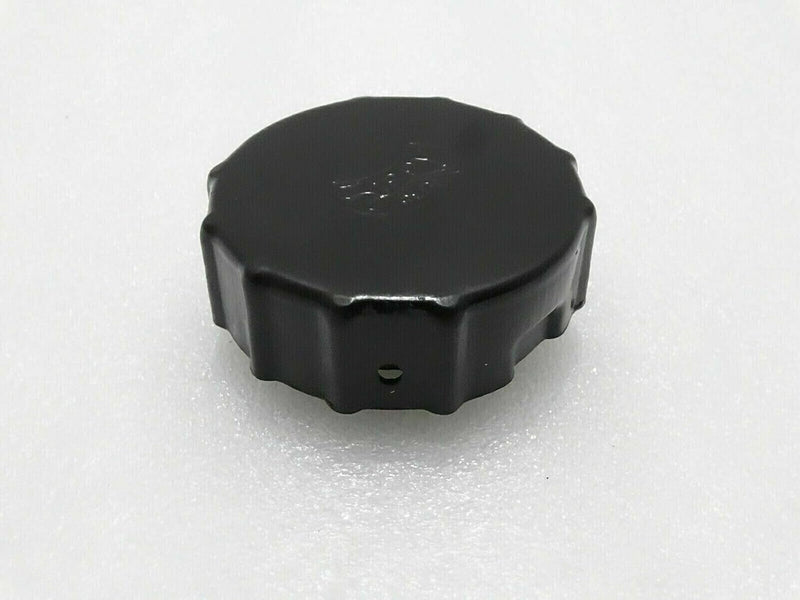 Tractor Fuel Tank Cap 005554361R93 / 005554361R92 Compatible For Mahindra Tractor