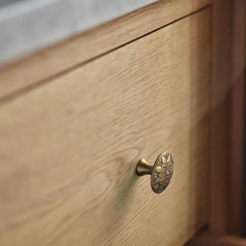 6 Pack Brushed Brass Bronze Cabinet Knobs, Vintage Mandala Drawer Pulls, Solid Zinc Alloy Retro Starburst Door Handles for Kitchen Cupboard, Dresser, Wardrobe, Bathroom Vanity Hardware