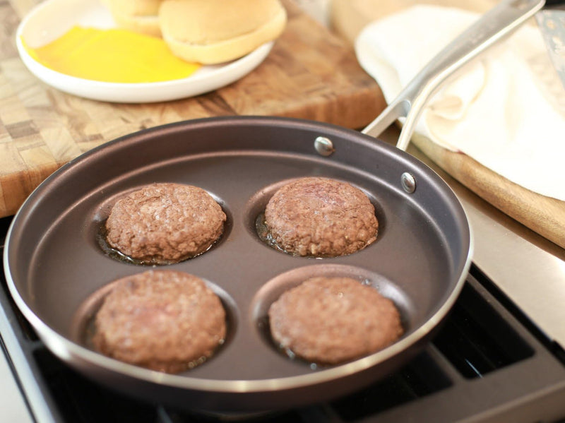 TECHEF - Egg Pan Nonstick, Aluminium Plett Pan, 4 Egg Frying Pan for Perfect Breakfast Eggs, Pancakes, Hamburgers & More, Non Toxic PFOA-Free, Easy to Clean, Made in Korea (No Induction) Purple