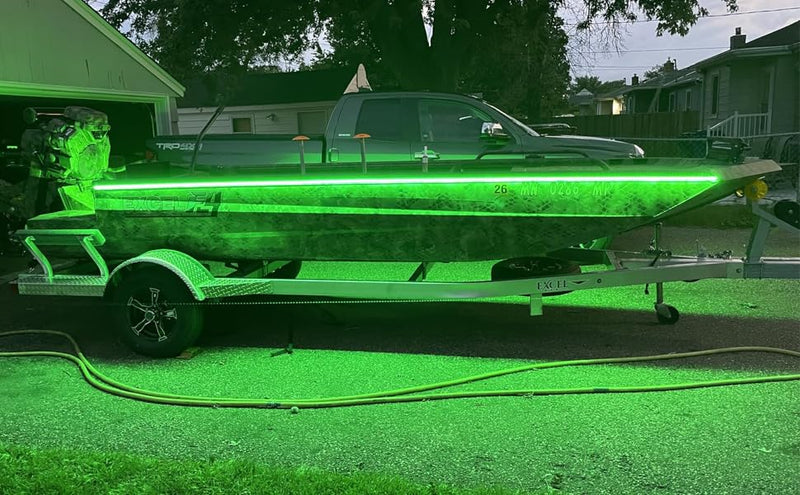 Seaponer Pontoon Boat Lights Battery Operated, Marine LED Strip for Duck Bass Sail Kayak, Wireless Waterproof Lights Strips for Deck Interior Courtesy Lights, Boat Accessories, 5m(16.4ft) (green) Green