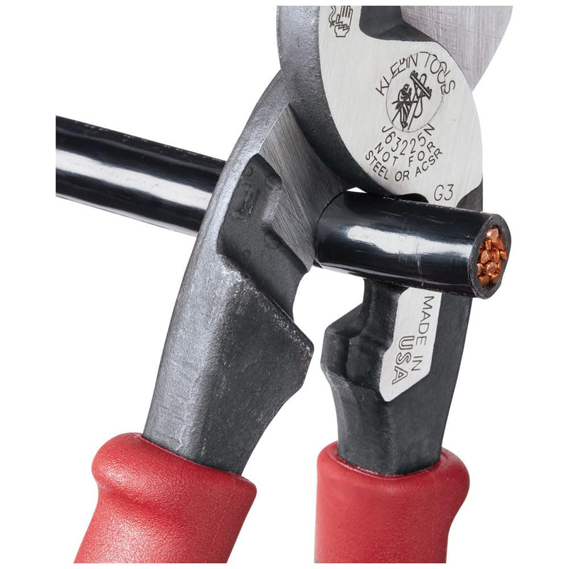 Klein Tools J63225N Cable Cutter, Made in USA, Journeyman High-Leverage Wire Cutter and Stripper for Cutting Aluminum, Soft Copper and Communications Cable Cutter / Stripper