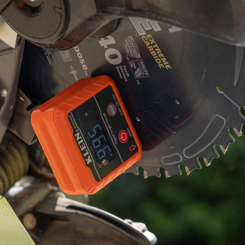 Klein Tools 935DAG Digital Electronic Level and Angle Gauge, Measures 0 - 90 and 0 - 180 Degree Ranges, Measures and Sets Angles Gauge / Level