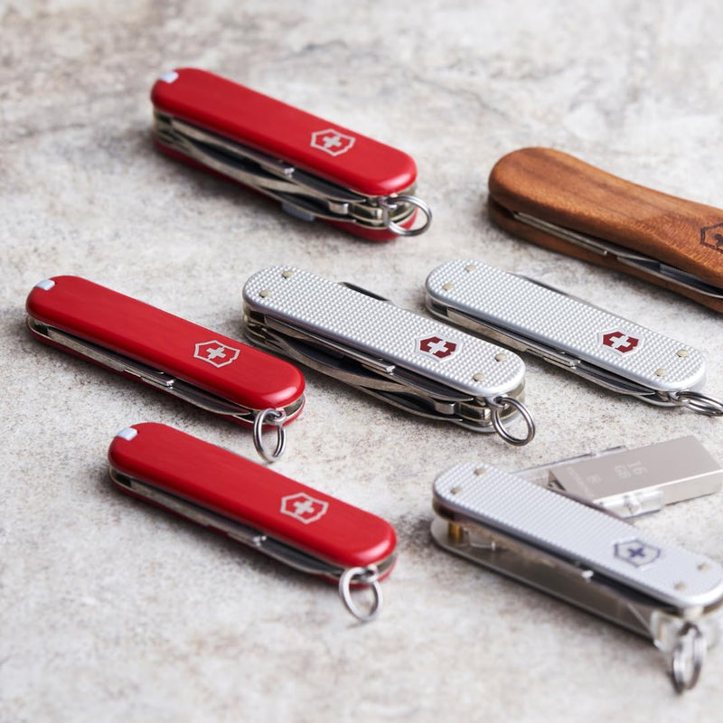 Victorinox Tinker Swiss Army Knife Multipurpose Pocketknife 12 Functions Red