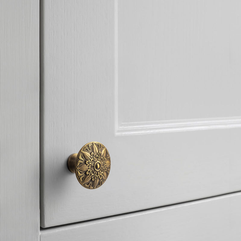 6 Pack Brushed Brass Bronze Cabinet Knobs, Vintage Mandala Drawer Pulls, Solid Zinc Alloy Retro Starburst Door Handles for Kitchen Cupboard, Dresser, Wardrobe, Bathroom Vanity Hardware