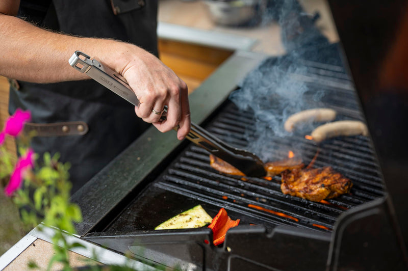 F. Dick Barbecue Tongs 40 cm, Sturdy Design, Also Suitable for Large Grilled Food, with Locking Mechanism, Universal Tongs 90156402