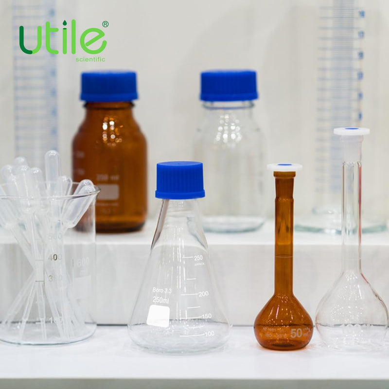 Utile 4 Pcs 250ml Glass Erlenmeyer Flask with Blue Cap, Narrow Mouth Erlenmeyer Flasks, Borosilicate 3.3 Glass Conical Flask for Lab Experiment Chemistry Science,4016.0752.4 4 Pcs of 250ml