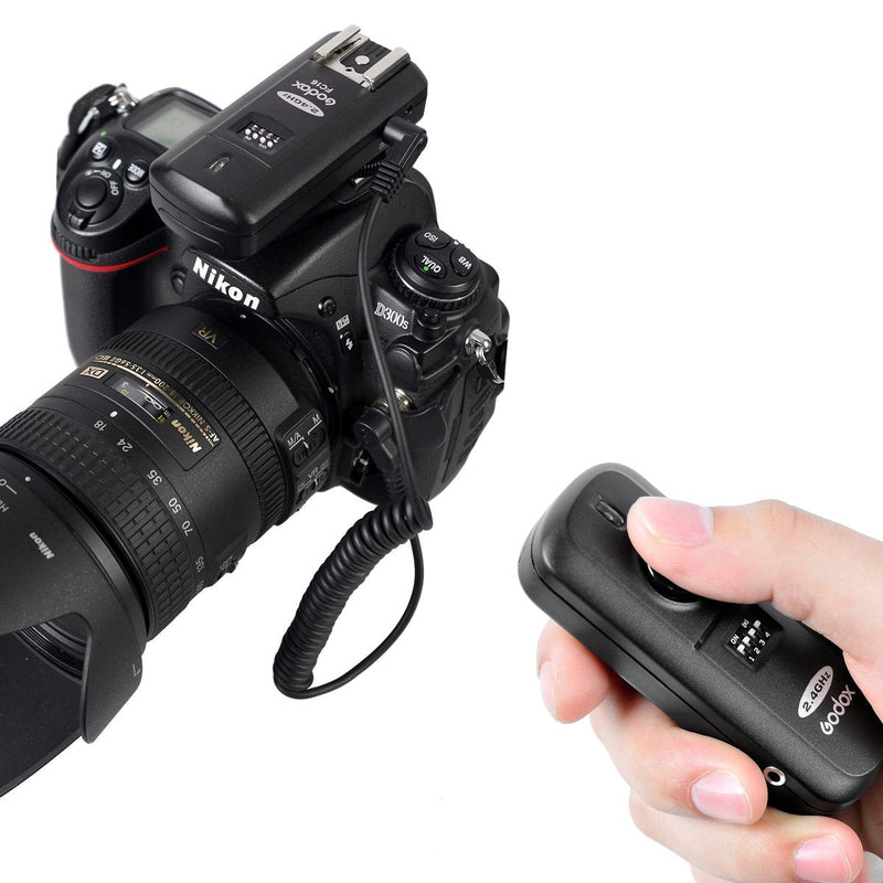 Godox FC-16 2.4Ghz 16 Channels Studio Remote Wireless Flash Trigger with Remote Receiver for Nikon Camera D3100 D3200 D600 D90 D800E D800 D700 D300S D300 D200 D7100 D7000 D5100 D5000 D4 D3S D3X D2Xs