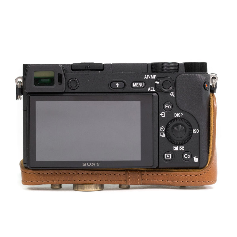 MegaGear MG560 "Ever Ready" Genuine Leather Camera Case, Bag for Sony Alpha A6000 , A6300 with 16-50mm (Light Brown) One Size Light Brown