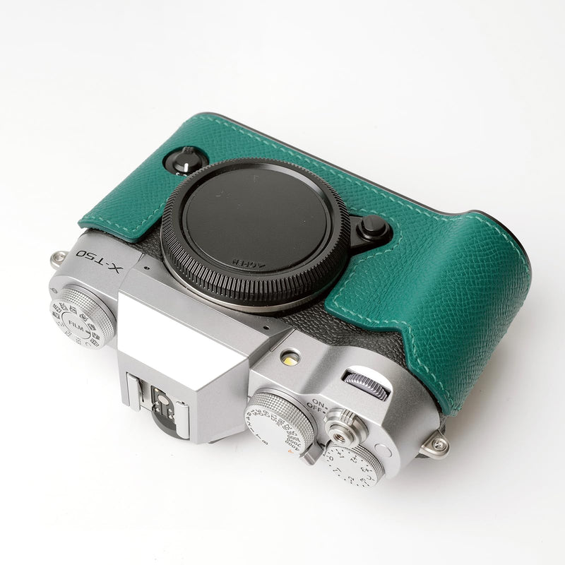 Iborrys Camera Genuine Leather Half Case ，Compatible with FUJIFILM FUJI X-T50 XT50 ， Made by hand - Top layer cowhide Body + Metal Base Plate 2-in-1 Design (Green) Green