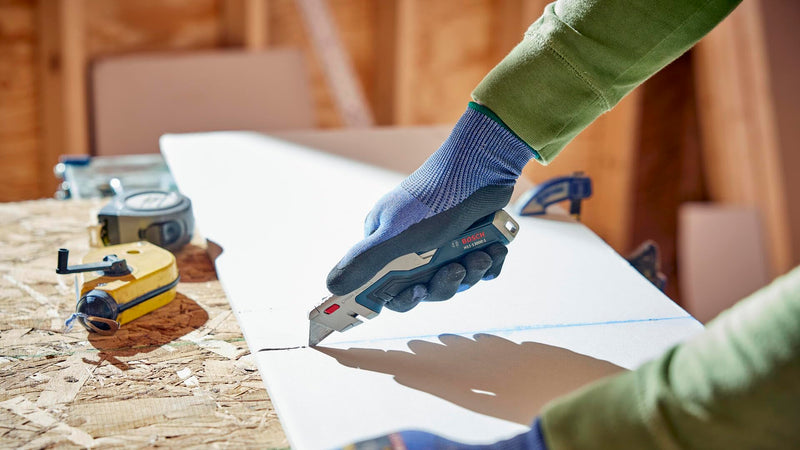 BOSCH H11-14200-1 3-Piece Utility Knife Set | Folding, Snap-Off, and Retractable Knives with Robust Design, Integrated Blade Storage - Includes 7 Blades Folding + Snap-Off + Utility 3 Count