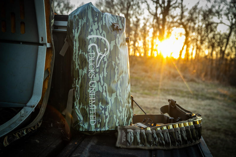ALPS OutdoorZ Ducks Unlimited Guardian Backpack Dry Bag, 35L - Mossy Oak Original Bottomland