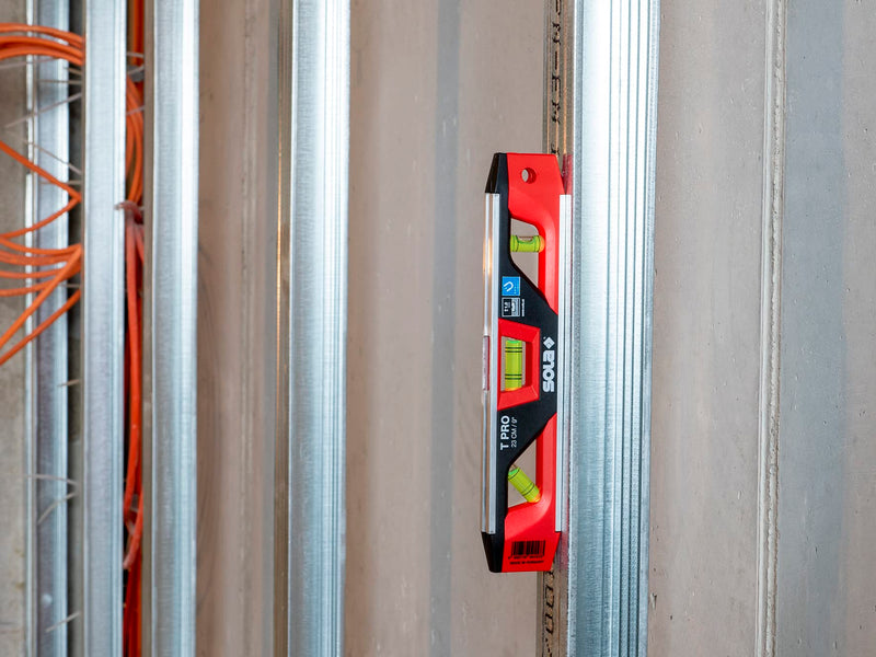 SOLA TPRO Torpedo Level, 9-Inch, Magnetic, Black/Red