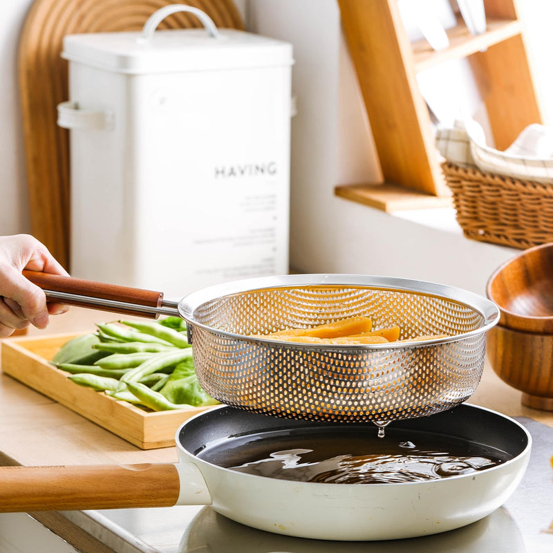 304 Stainless Steel Strainer Basket with Self-Draining Solid Base Ideal for kitchens, pasta, fruits, vegetables, frying, and water-based cooking - 8.7in Caliber-8.7in