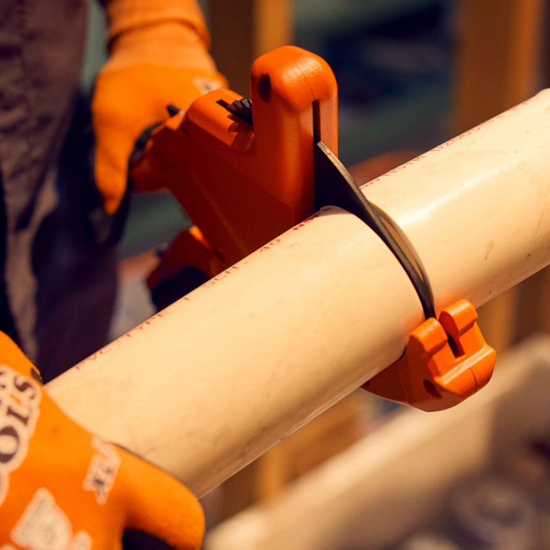 Klein Tools 50080 Ratcheting PVC Pipe Cutter, Cuts 2-Inch ID PVC, CPVC, PEX Pipes, One-Handed Operation, Replaceable Blades
