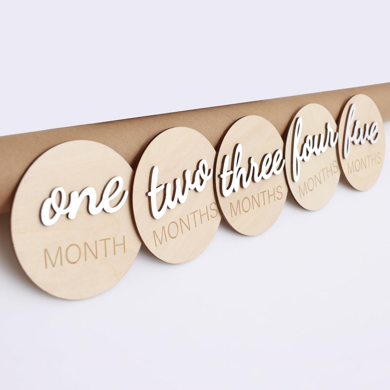 3D Wooden Monthly Milestone Cards, Baby Monthly Milestone Marker Cards, Newborn Memento Milestone to Document Baby's Growth, Pregnancy Journey Sign -incl Announcement & Hello World Sign.