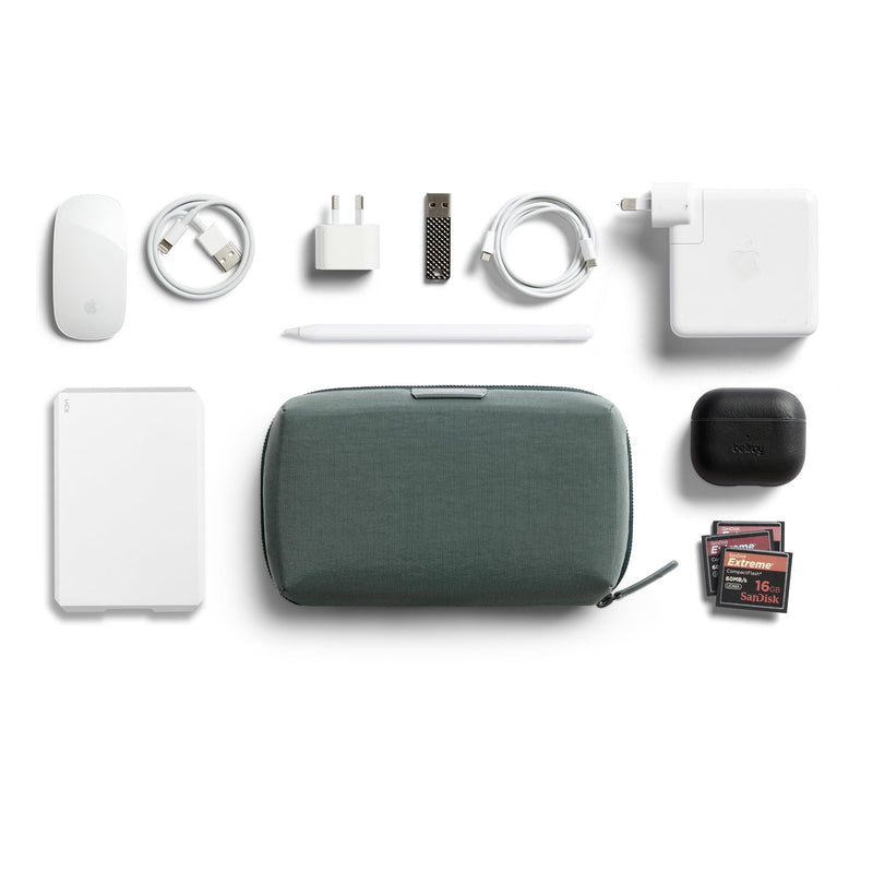 Bellroy Tech Kit (Tech Accessories Organizer Pouch, Zipper Closure Design, Stores Power Bank, Phone Charger, Cables & More, Internal) Everglade