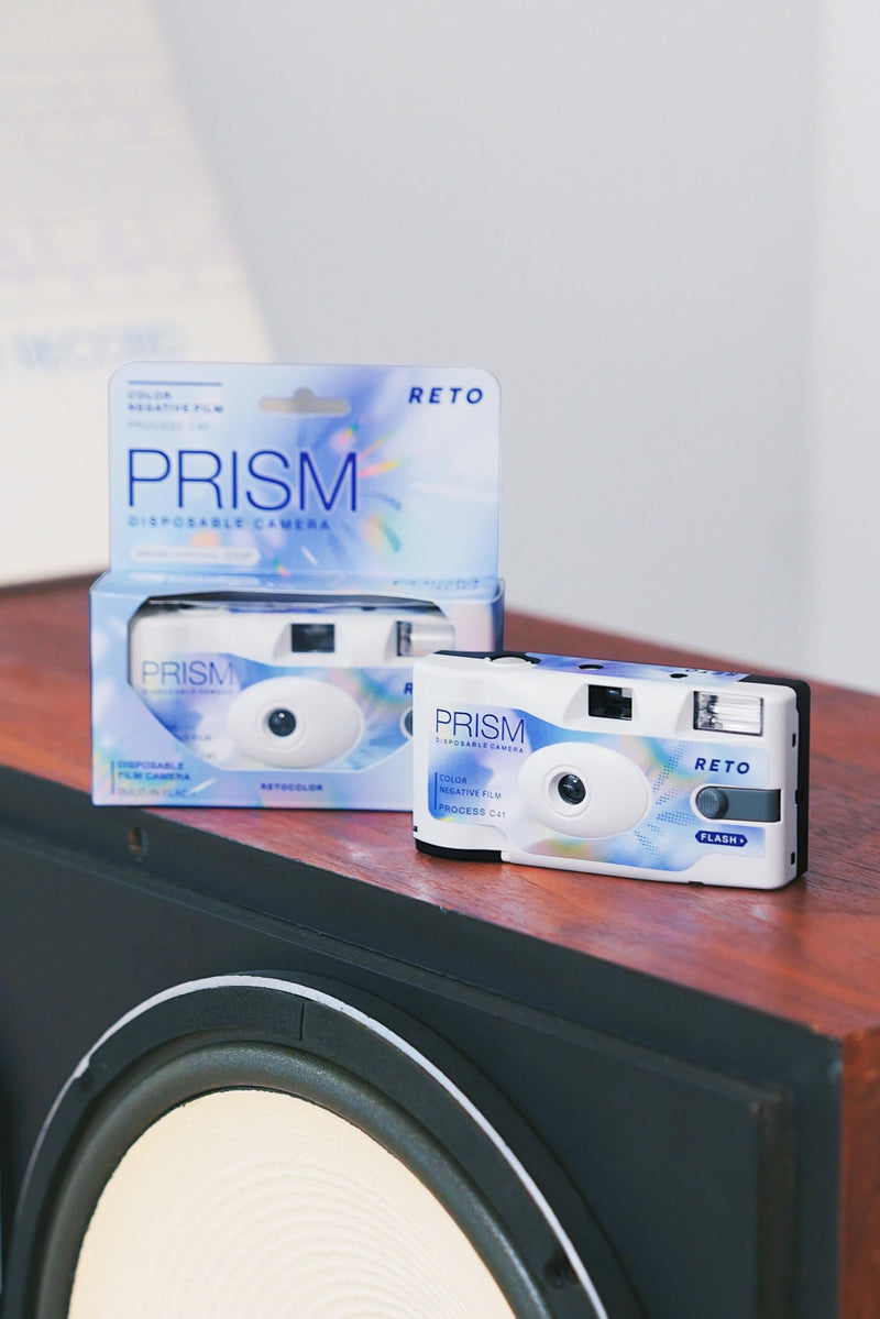 Retocolor Prism 400 35mm Disposable Film Camera 27EXP, ISO400, Color Negative Film, Focus Free, Easy to Use, Built in Flash, Single Use (Film and Battery Included)