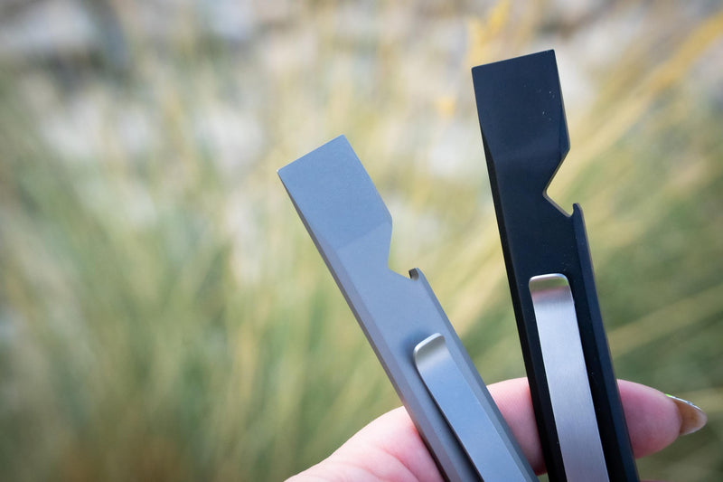 DAILYCARRYCO. SlimPry 2.0 Ultimate Slim Mini Everyday Carry PryBar Simple Keychain Carry Pry Tool Lightweight Sleek KeyChain Bead Blasted Titanium
