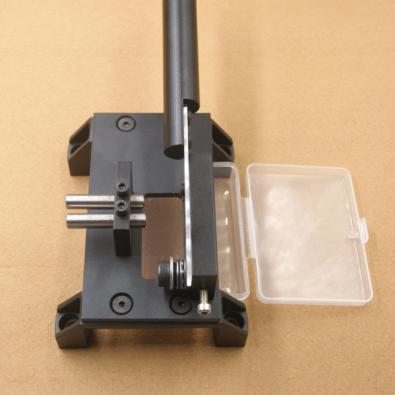  [AUSTRALIA] - Dual Hole Positioning Cutter Holder, Precisely Position the Cutter Manual Lead Wire Positioning Cutter 4.5-6.0MM, Hollow Out Material Leakage Precise Positioning Lead Wire Cutter