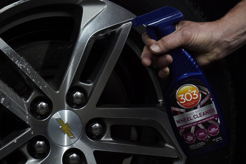 303 Products Heavy Duty Wheel Cleaner - Rim Cleaner for Car - Brake Dust Remover - All Wheel Safe - Iron Indicating Formula - Non Corrosive Formula, 15.5 fl. oz. (30597CSR) Packaging May Vary