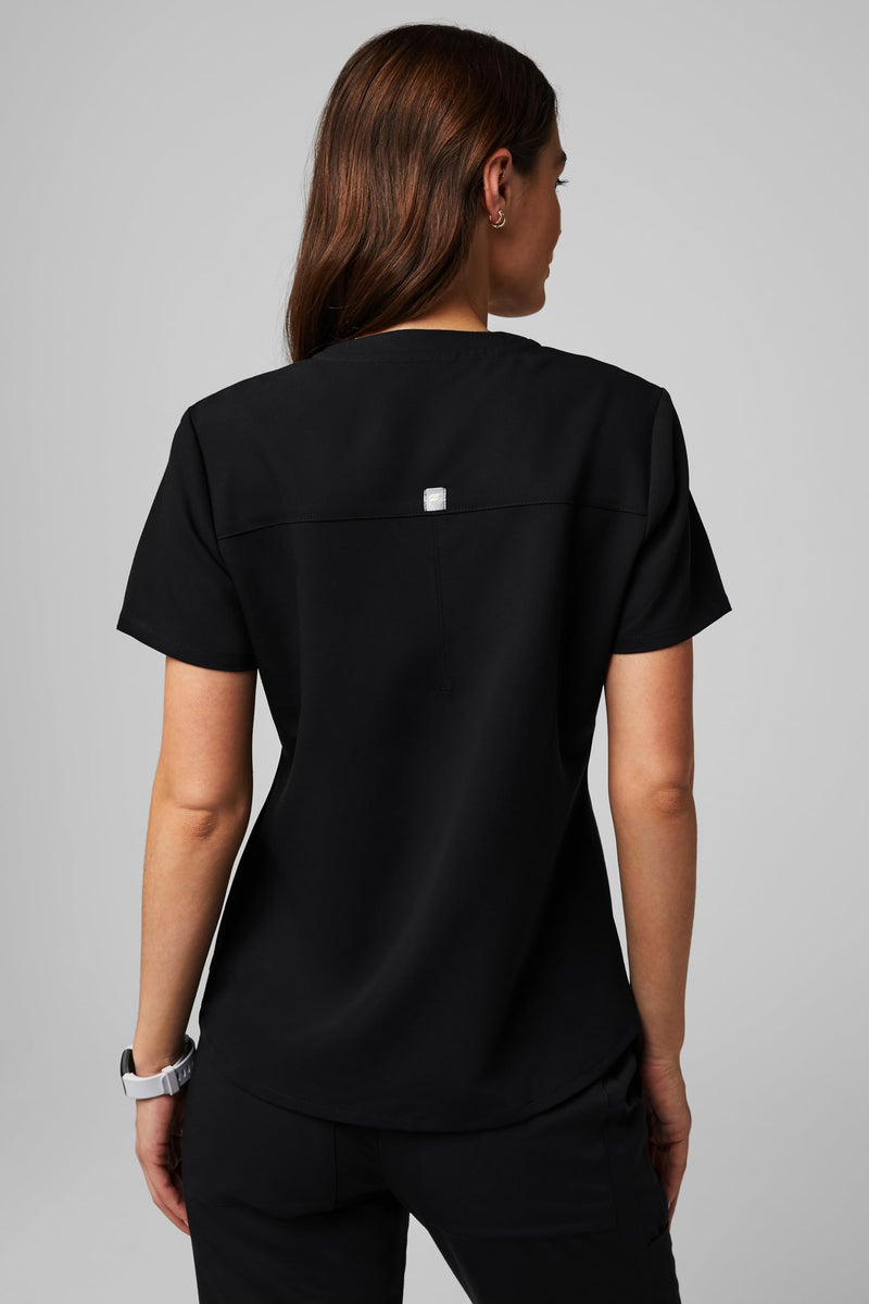 Fabletics Women's Method 2-Pocket Scrub Top - MotionTech, 4-Way Stretch, Wrinkle-Resist, Anti-Shrink Large Black
