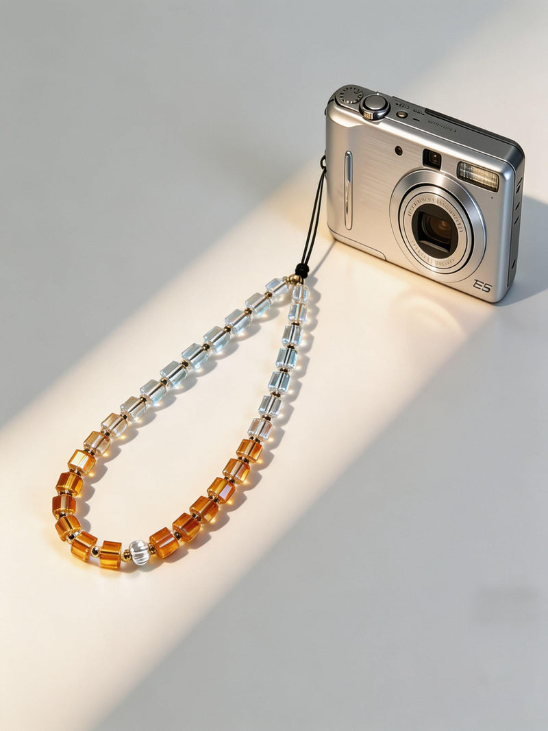 2 Pcs Phone Charm Strap Hand Wrist Strap Camera Lanyard Pearl Beaded Cute Chain String Accessories Universal for iPhone 17 Pro Max 16 15 14 for Samsung Women Girls Keychain Bag Autumn Crystal and Star