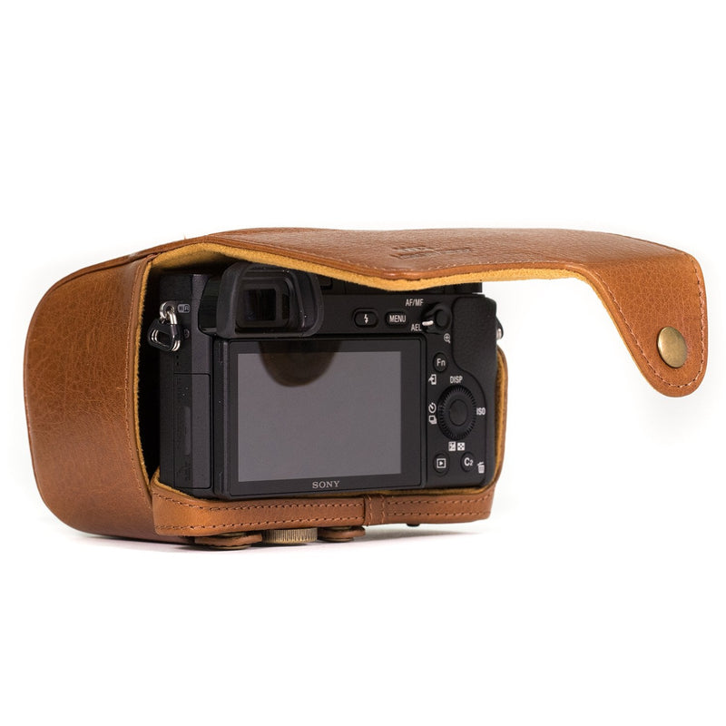 MegaGear MG560 "Ever Ready" Genuine Leather Camera Case, Bag for Sony Alpha A6000 , A6300 with 16-50mm (Light Brown) One Size Light Brown