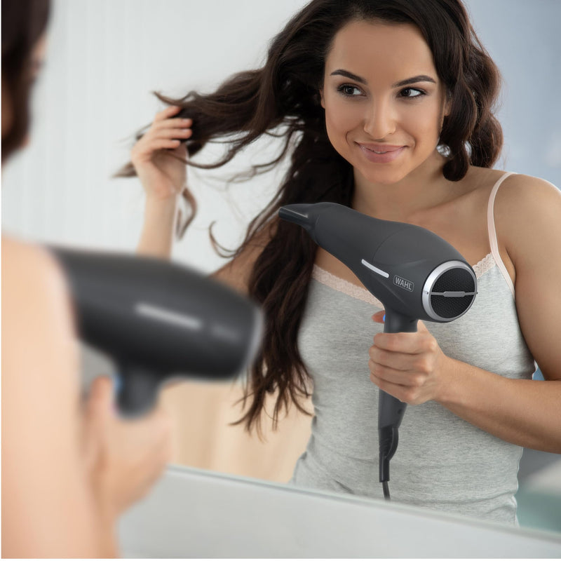  [AUSTRALIA] - Wahl Ionic Smooth Hairdryer,Cool Shot Button, 3 Heat and 2 Speed Settings, Quick Dry Airflow, Fast Drying, Reduce Static, Black
