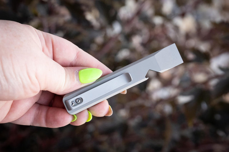 DAILYCARRYCO. SlimPry 2.0 Ultimate Slim Mini Everyday Carry PryBar Simple Keychain Carry Pry Tool Lightweight Sleek KeyChain Bead Blasted Titanium