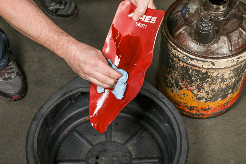 ARES 56027 - Universal Flexible Oil Funnel - Spill-Free Oil Filling - Easy to Use 1-Person Design - Fits Multiple Applications 56042 56045