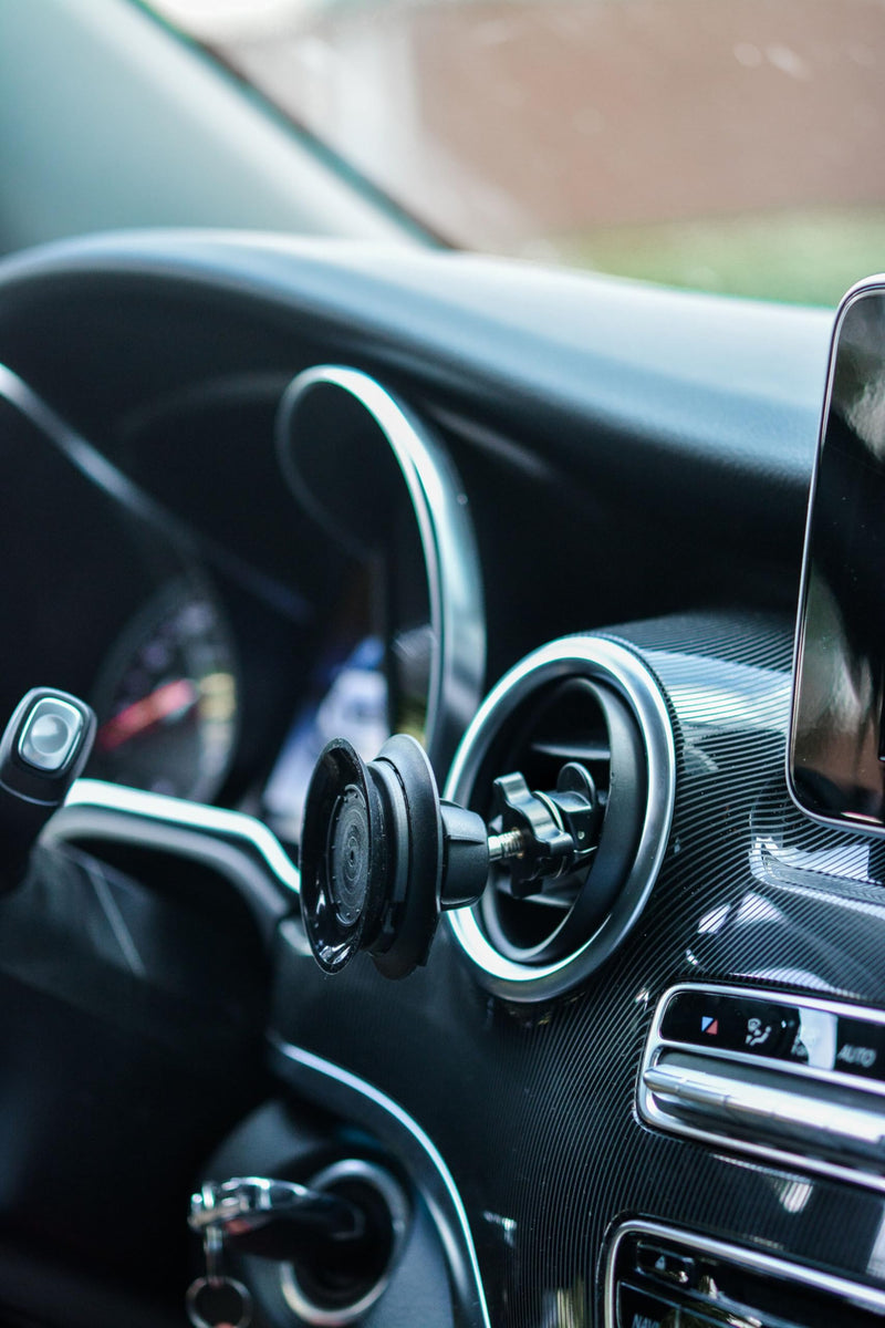 FIDLOCK Vacuum Car Vent Base | Car Vent Phone Mount, VACUUM Holding Power, Tool-Free Install, Ball Head Adjustment, Compact Fit, Phone Case Compatibility Car Vent Base Black Car vent base car holder