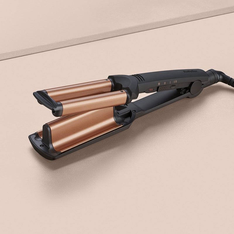 [AUSTRALIA] - BaByliss Deep Waves Hair Waver – Ceramic Coated Barrel, 3 Heat Settings (160°C-200°C), Frizz-Free Mermaid & Beach Waves, Fast Heat-Up – Black & Gold, 2447CU Single