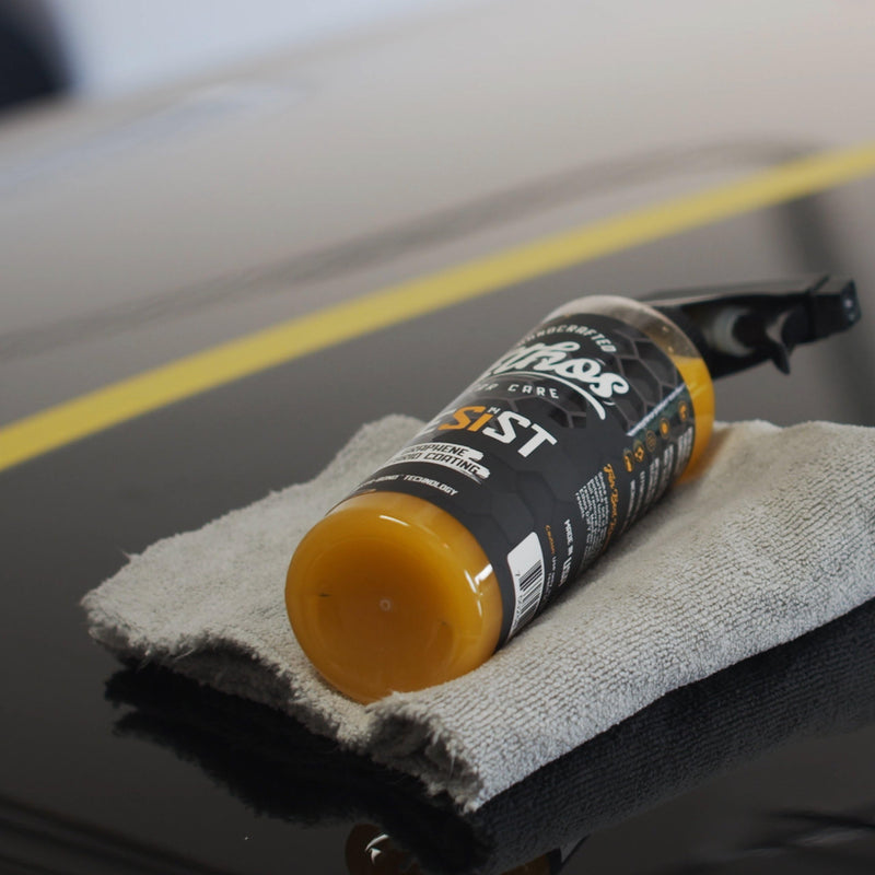 RESIST Graphene Spray Coating - UV Ceramic Coating for Cars - 2-in-1 Hybrid Formula Ceramic Spray Coating for Cars for Incredibly Slick, Glossy Finish - Graphene Ceramic Coating Protection for Car 16oz