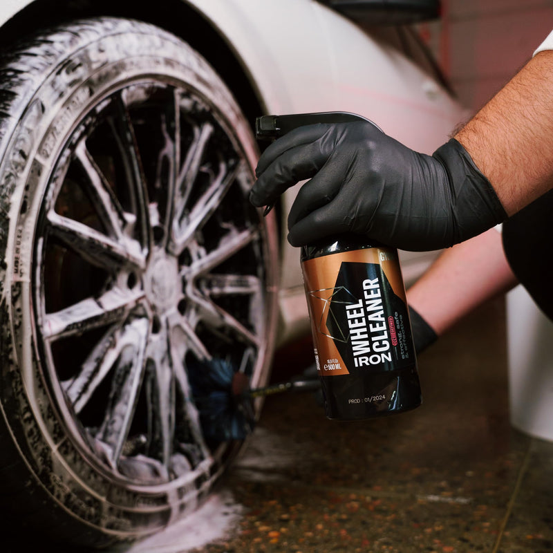 GYEON Iron Wheel Cleaner Redefined – Acid-Free Gel Formula for Brake Dust & Iron Removal – Safe on All Wheel Finishes and Rim Types – Professional Grade Wheel Cleaning Spray 500ml
