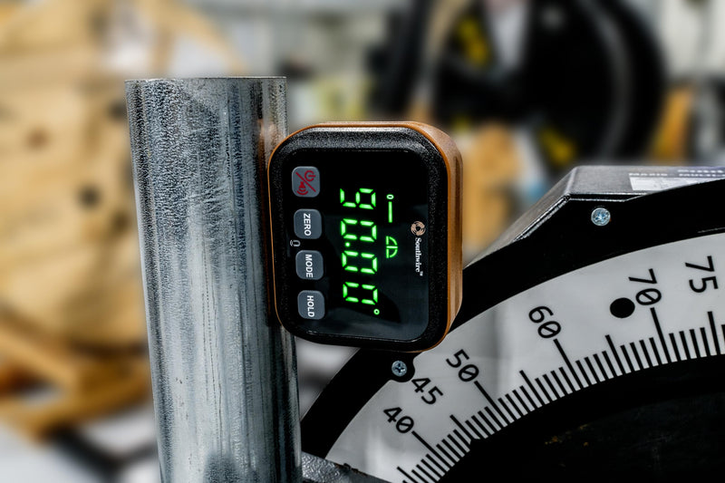 Southwire 66983640 Digital Angle Gauge, Measures 0-90 and 0-180 Degree Ranges, Angle Finder