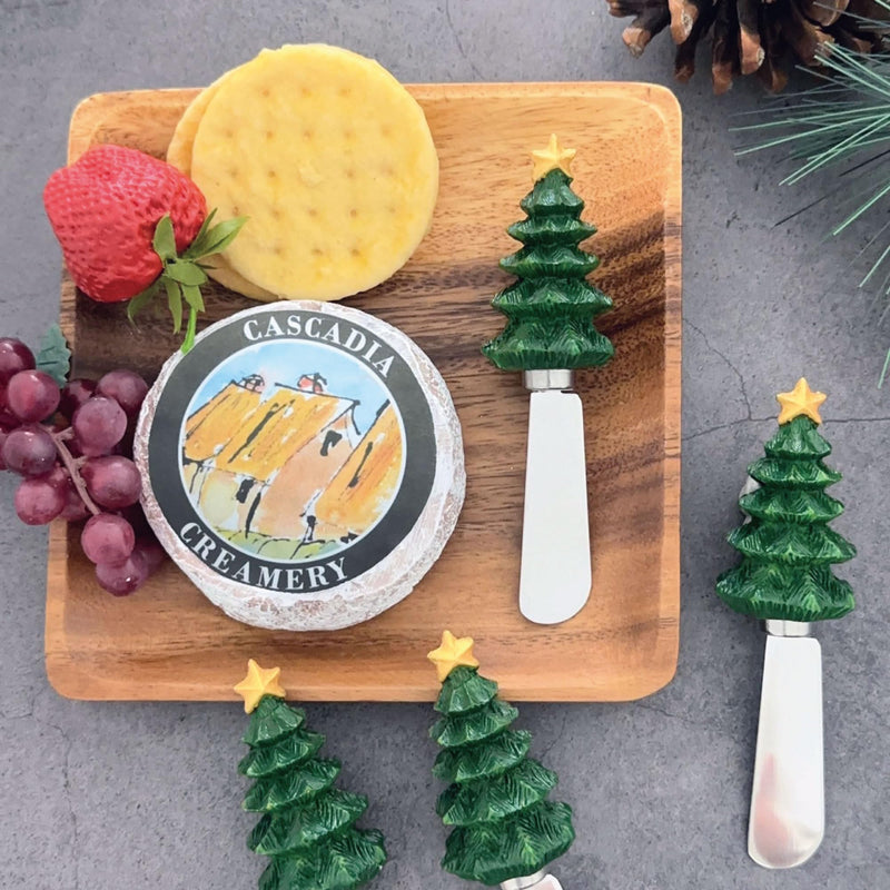 UPware Christmas Tree Cheese Spreaders, Hand-Painted Resin Handles with Stainless Steel Blades for Spreading Cream Cheese, Butter, Jam, or Sandwich, Set of 4