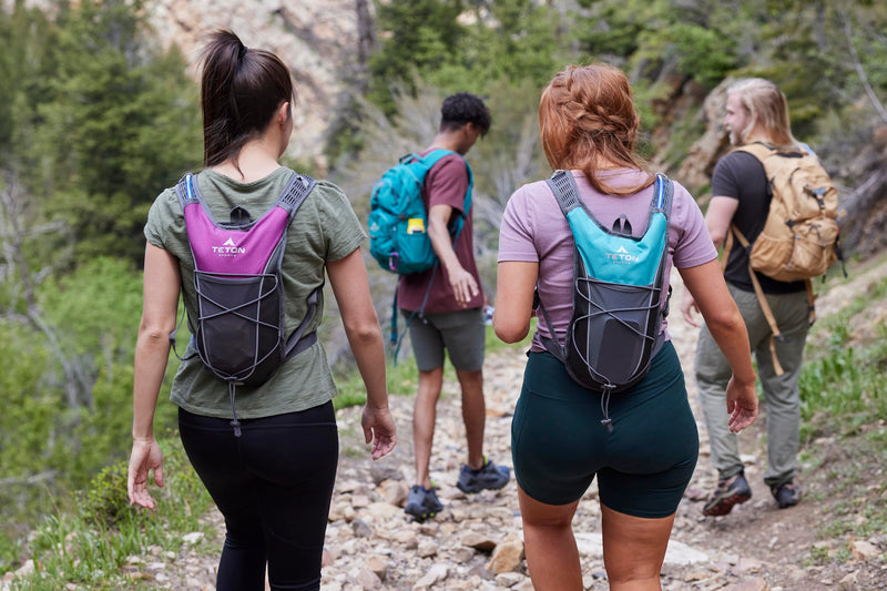Teton Trailrunner Hydration Backpack, Hydration Pack for Hiking, Running, Cycling, Biking. Lightweight Vest for Men and Women. Sewn-in Rain Cover, 2L Water Bladder Included Arcadia