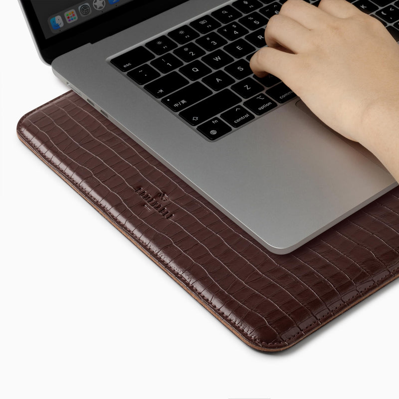 Comfyable 13 Inch Croc-Embossed Faux Leather Laptop Sleeve, Compatible with 13" MacBook Air M5 2026, MacBook Neo & MacBook Pro M2 2022, Slim Computer Case, Briarwood For 13" MacBook Pro & Air & Neo